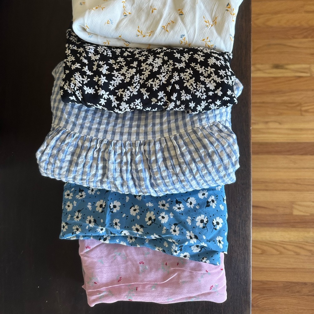 BUNDLE OF 5 DRESSES!
